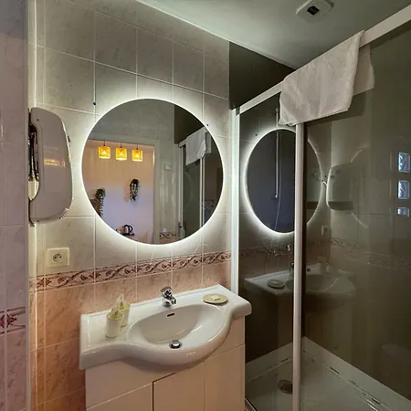 Itzalpea Hotel